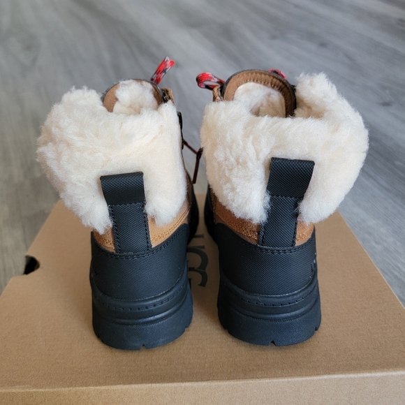 UGG Ashton Addie Waterproof Boot - Picture 3 of 12